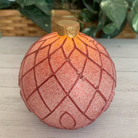 Valerie Parr Hill Set of 2 RED Lighted Christmas Ornaments Illuminated Globes - Picture 4 of 15